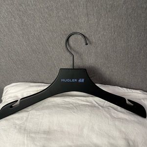 H&M Mugler Hanger
